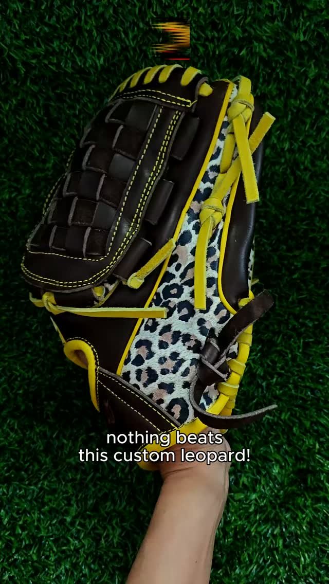 Nothing beats the Leopard texture!DeOro Sports
Custom yours now at deorosports.com#deorosports #customgloves #baseball #softball #fyp